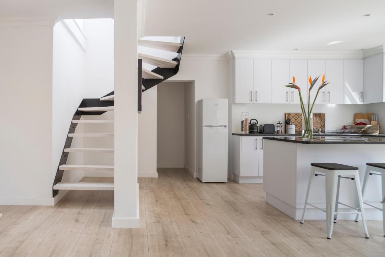 Sunset Beach Living Guesthouse Le Cap Extérieur photo