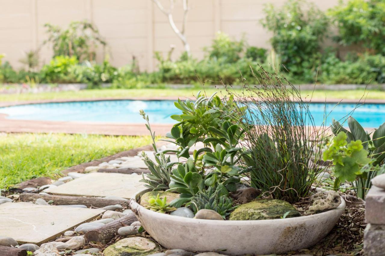 Sunset Beach Living Guesthouse Le Cap Extérieur photo