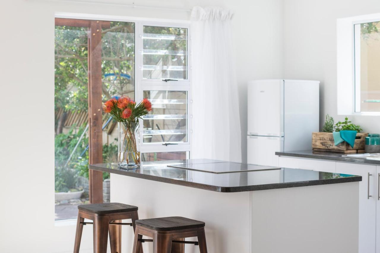 Sunset Beach Living Guesthouse Le Cap Extérieur photo