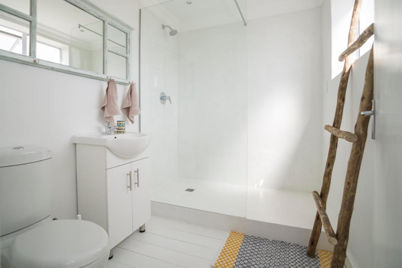 Sunset Beach Living Guesthouse Le Cap Extérieur photo