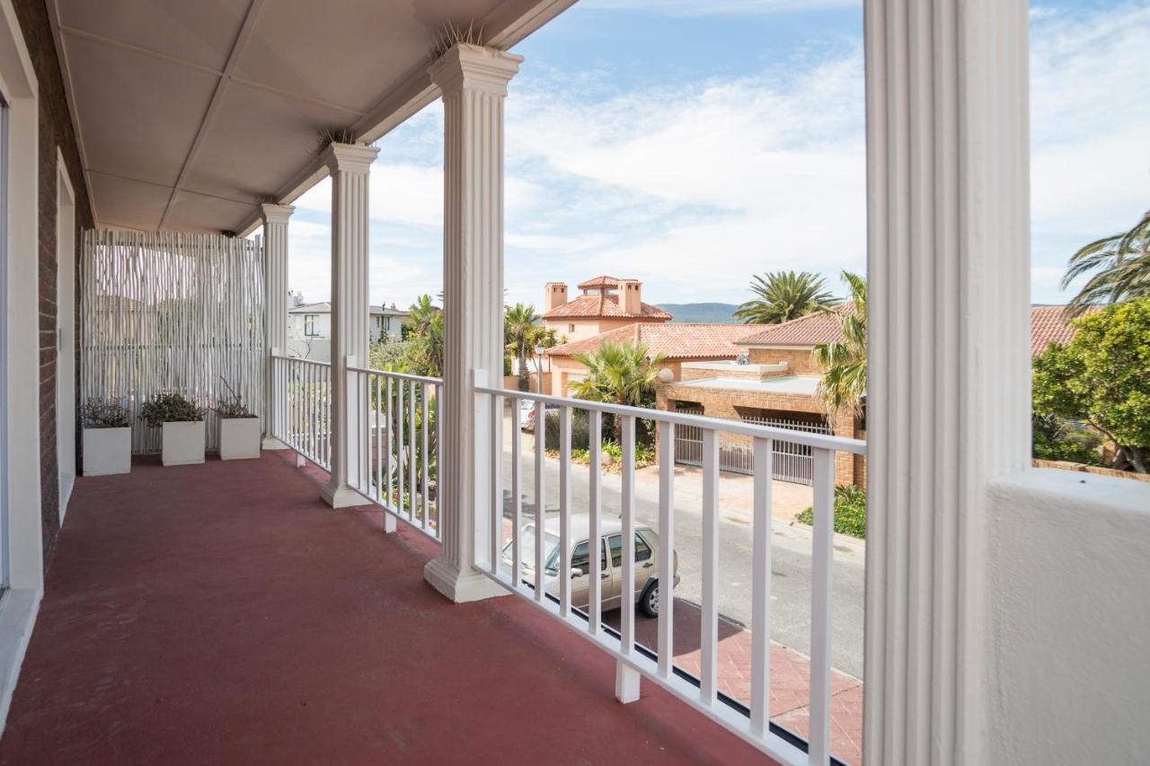 Sunset Beach Living Guesthouse Le Cap Extérieur photo